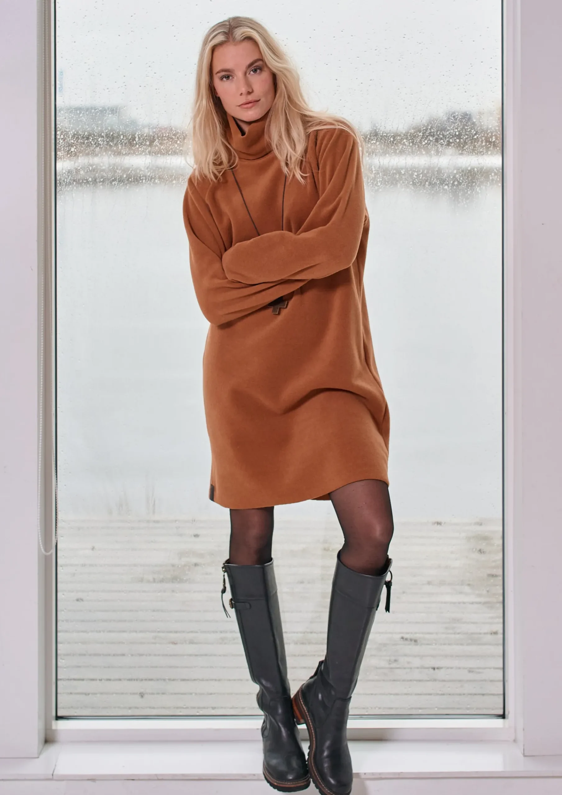 Discount KLEID MIT HOHEM HALS | 3246 Damen Kleider