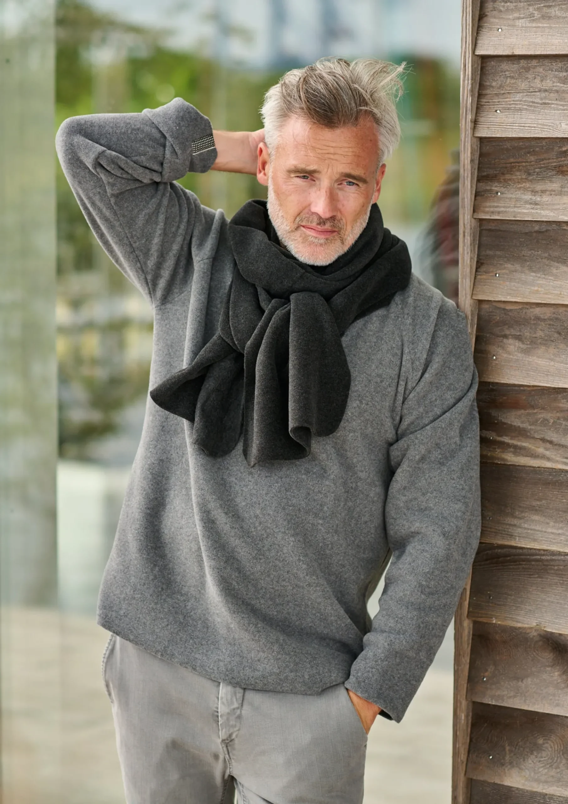 Discount SCHAL AUS WEICHEM FLEECE | 1004C Herren Schals